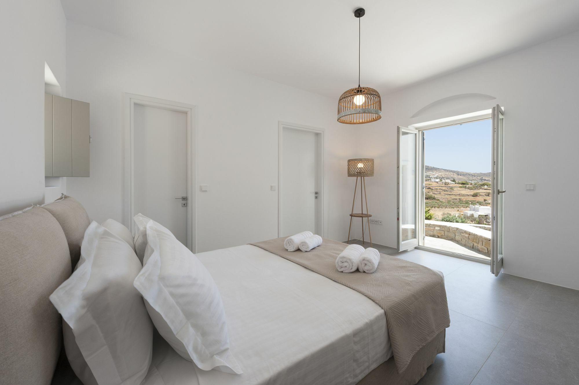 Niriides Luxury Villas Alikí Екстериор снимка