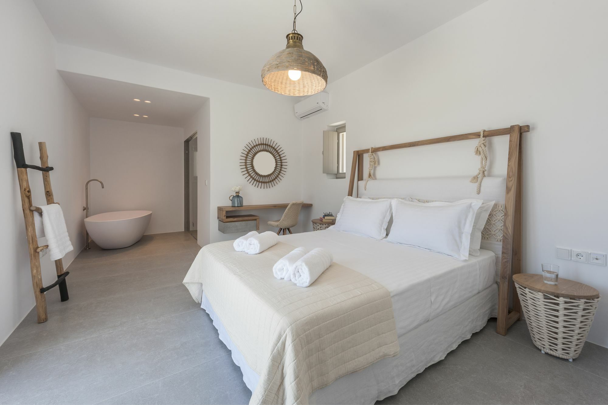 Niriides Luxury Villas Alikí Екстериор снимка